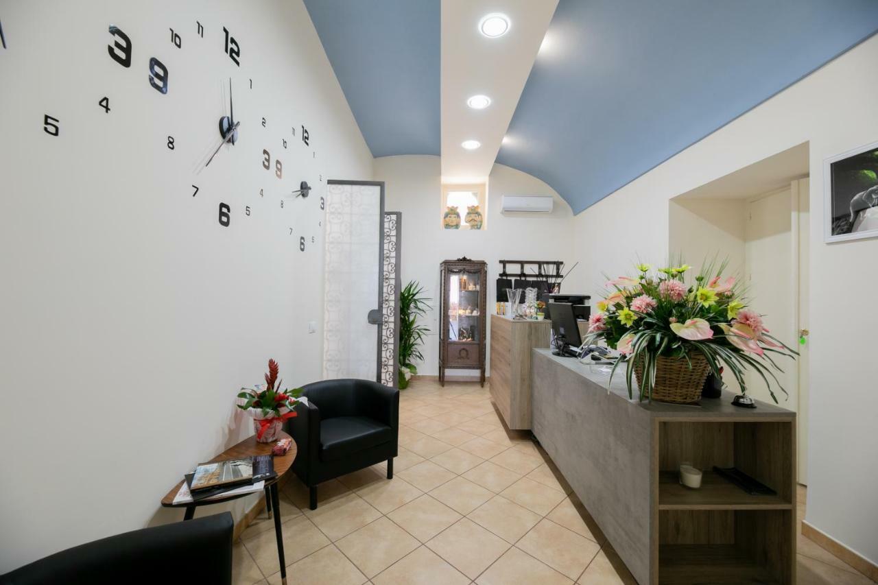 Trigona Garden Suite 诺托 外观 照片